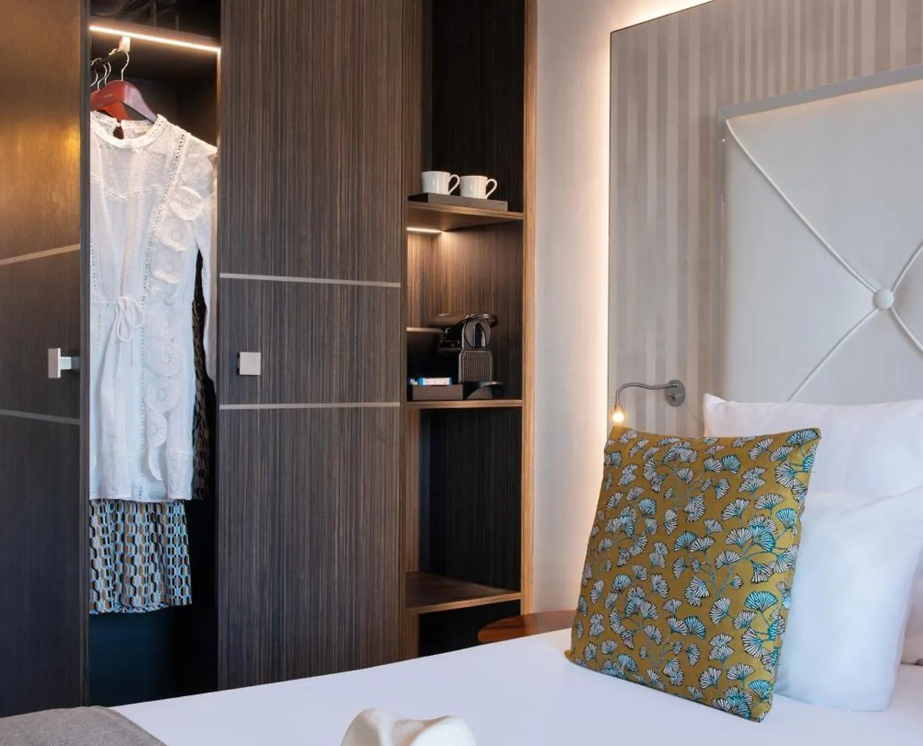 Le Parisis - Paris Tour Eiffel Hotel
