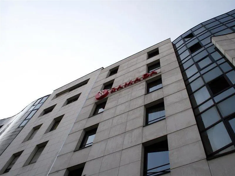 ****  Le Parisis - Paris Tour Eiffel Hotel France